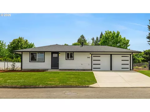 795 NW 6th Ave, Canby, OR 97013