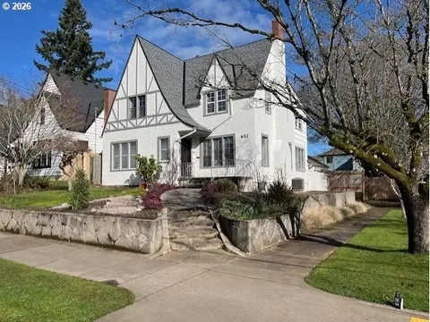 632 SE Peacock Ln, Portland, OR 97214