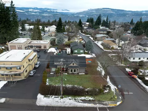 1802 Belmont Ave, Hood River, OR 97031