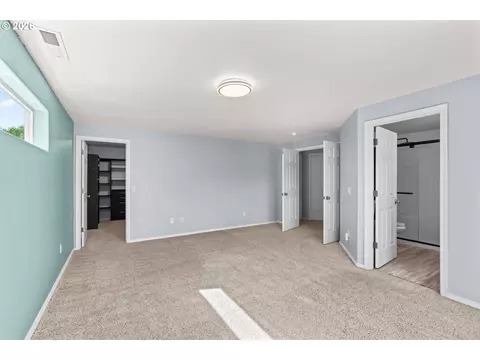Bedroom - 5660 Austin Way, Eugene, OR 97402 photo 1 of 2