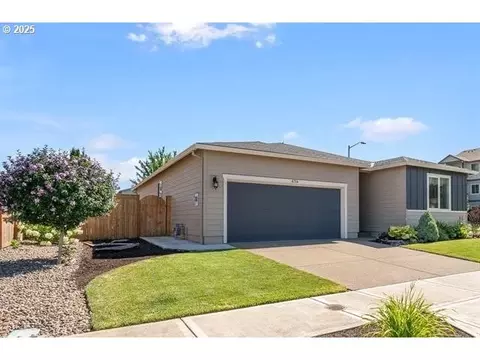 4714 Surveyor Ave, Salem, OR 97305