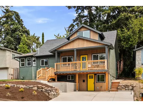8328 SW 9th Ave, Portland, OR 97219