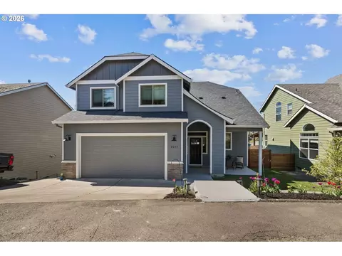 6635 Larissa Ln, Gladstone, OR 97027