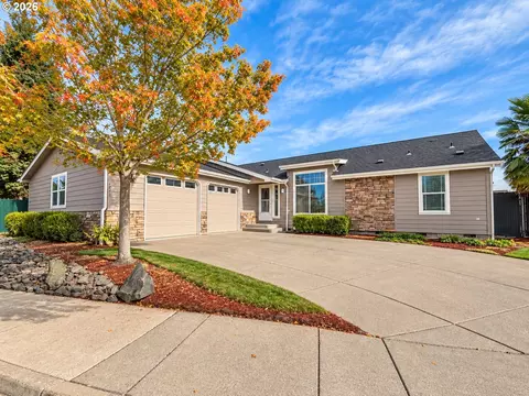 Exterior - 5343 Cobblestone Ln, Eugene, OR 97402 photo 2 of 10
