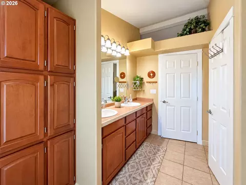 Other - 5343 Cobblestone Ln, Eugene, OR 97402 photo 3 of 8