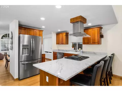 Kitchen - 4241 Cole Way, Springfield, OR 97478 photo 3 of 5