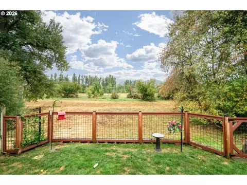 Exterior - 4241 Cole Way, Springfield, OR 97478 photo 3 of 6