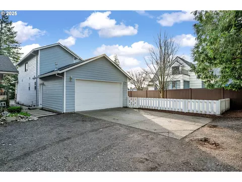 Exterior - 1113 W Powell Blvd, Gresham, OR 97030 photo 5 of 5