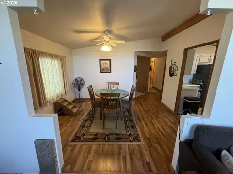 Dining - 401 Hillside Loop, Seaside, OR 97138 photo 1 of 2