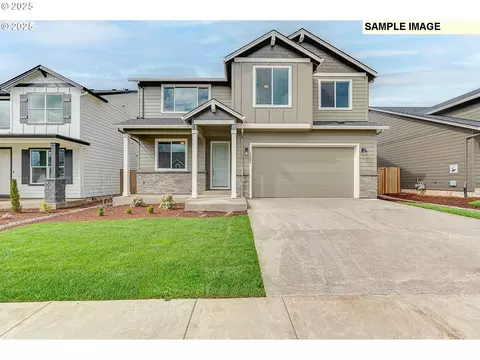 18701 Wood River St, Sandy, OR 97055