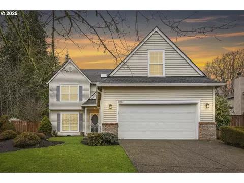 58851 Evergreen Loop, Saint Helens, OR 97051