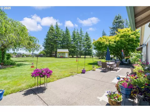 Exterior - 31563 SE Lusted Rd, Gresham, OR 97080 photo 5 of 8