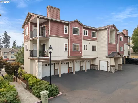 590 NW Lost Springs Ter, Portland, OR 97229