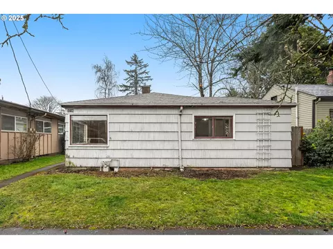 3716 SE 70th Ave, Portland, OR 97206