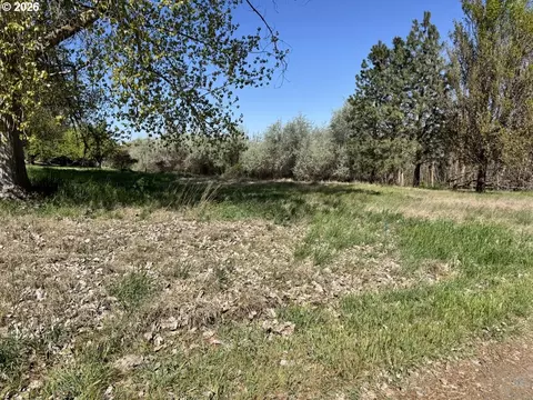 456 Vogel St, Umatilla, OR 97882