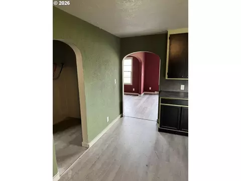 Entry Way - 3820 Dove Ln, Eugene, OR 97402 photo 1 of 2