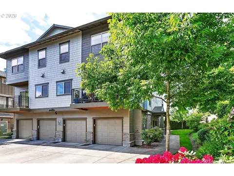 8656 NE Delamere Way, Hillsboro, OR 97006