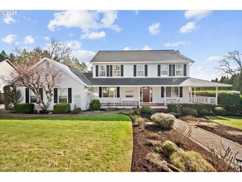 2253 Lois Ln, West Linn, OR 97068