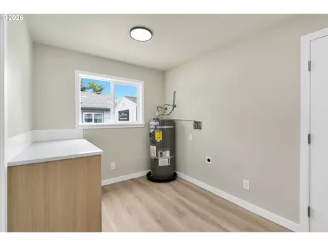 Other - 252 Douglas St, Longview, WA 98632 photo 2 of 5