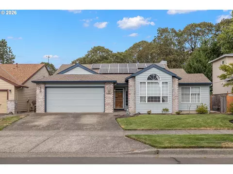 5945 SE Blossom St, Hillsboro, OR 97123