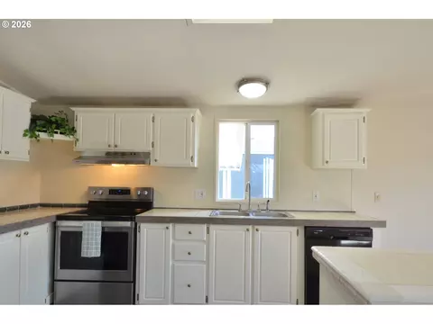 1699 N Terry St #285, Eugene, OR 97402 photo 10