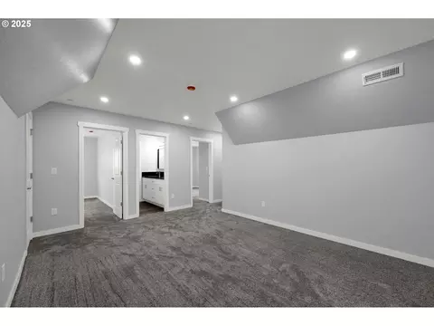 Other - 2132 Willona Dr, Eugene, OR 97408 photo 9 of 10