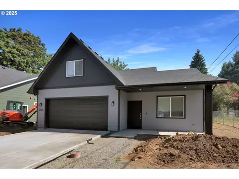Exterior - 2132 Willona Dr, Eugene, OR 97408 photo 6 of 8