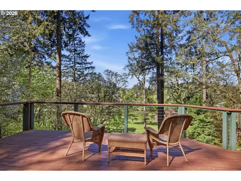 Exterior - 2804 Arline Way, Eugene, OR 97403 photo 3 of 10