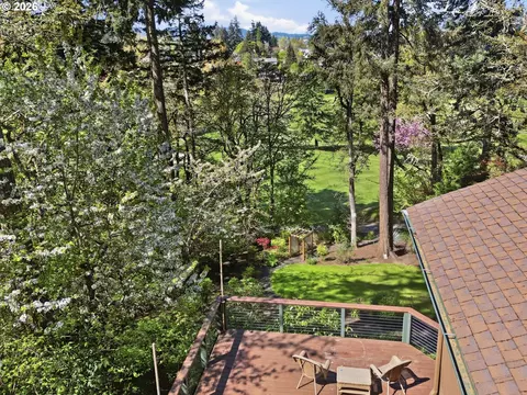 Exterior - 2804 Arline Way, Eugene, OR 97403 photo 9 of 10