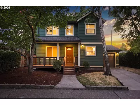 9125 N Geneva Ave, Portland, OR 97203