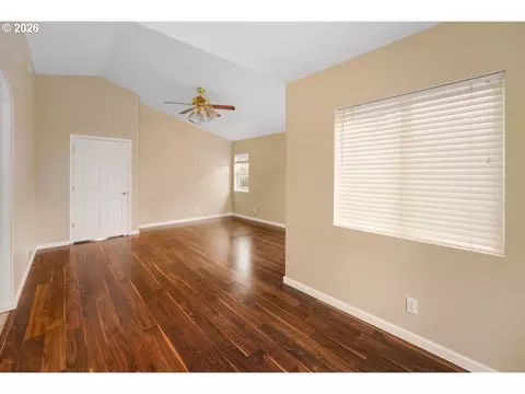 Living - 1871 Heitzman Way, Eugene, OR 97402 photo 6 of 6