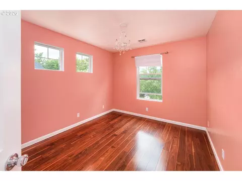 Bedroom - 1871 Heitzman Way, Eugene, OR 97402 photo 5 of 5