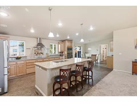 Kitchen - 1282 E 3rd St #59, Lafayette, OR 97127 photo 2 of 6