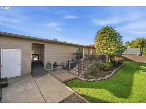 Exterior - 1282 E 3rd St #59, Lafayette, OR 97127 photo 3 of 9