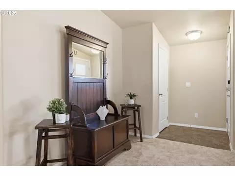 Entry Way - 1282 E 3rd St #59, Lafayette, OR 97127 photo 1 of 1