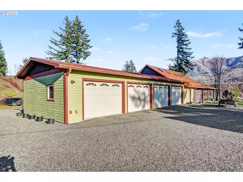 Exterior - 32365 N Fork Rd, Lyons, OR 97358 photo 8 of 13
