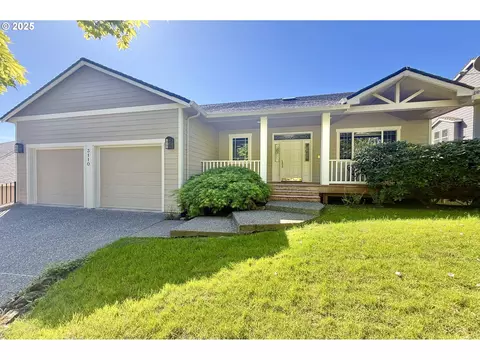 3110 SW Dickinson St, Portland, OR 97219
