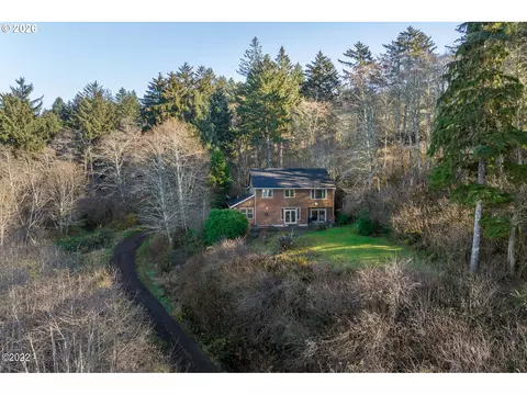 46555 Highway 101, Neskowin, OR 97149