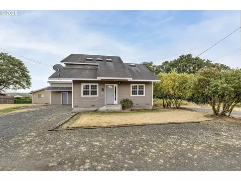 1075 Umatilla St, Saint Helens, OR 97051