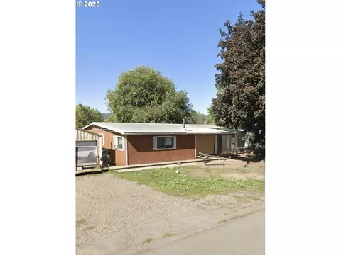 1202 25th St, La Grande, OR 97850
