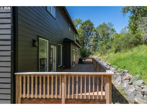 Exterior - 492 Terrace Dr, Glide, OR 97443 photo 3 of 7