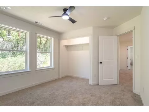 Bedroom - 492 Terrace Dr, Glide, OR 97443 photo 3 of 5