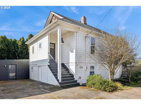 1720 SE Franklin St, Portland, OR 97202