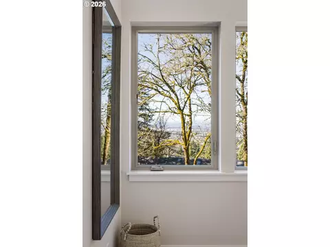 Entry Way - 2969 Capital Dr, Eugene, OR 97403 photo 7 of 7