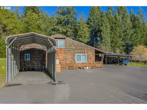 Exterior - 711 H Ave, Powers, OR 97466 photo 1 of 7
