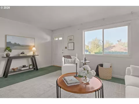 Living - 356 W 21st Ave, Eugene, OR 97405 photo 3 of 4