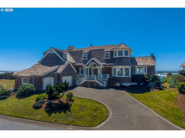 6430 SW Arbor Dr, South Beach, OR 97366