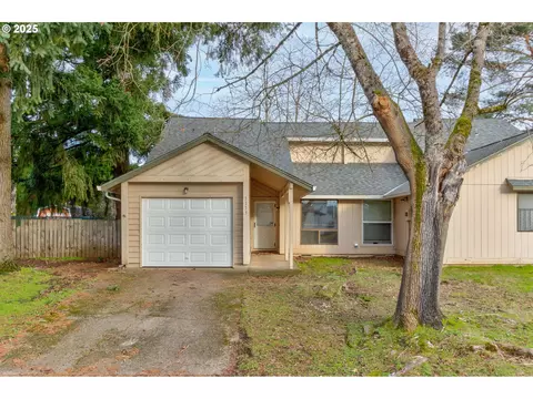 1113 SE Olympia Dr, Vancouver, WA 98683