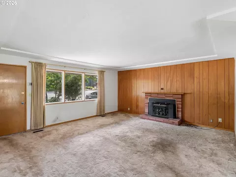 Living - 975 SE Kane Dr, Gresham, OR 97080 photo 1 of 5