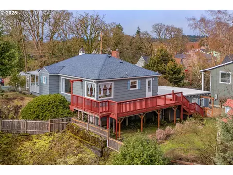 244 N 1st St, Saint Helens, OR 97051